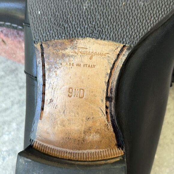 Ferragamo leather moccasins main image 9